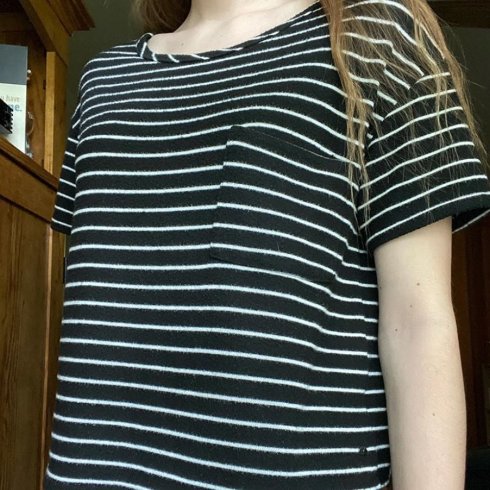 American Eagle B&W Striped Soft & Sexy Shirt - Picture 2 of 3